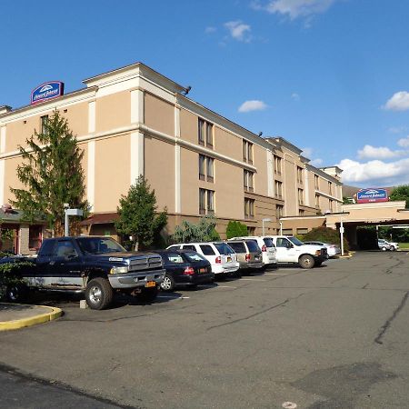 Howard Johnson By Wyndham Suffern Εξωτερικό φωτογραφία